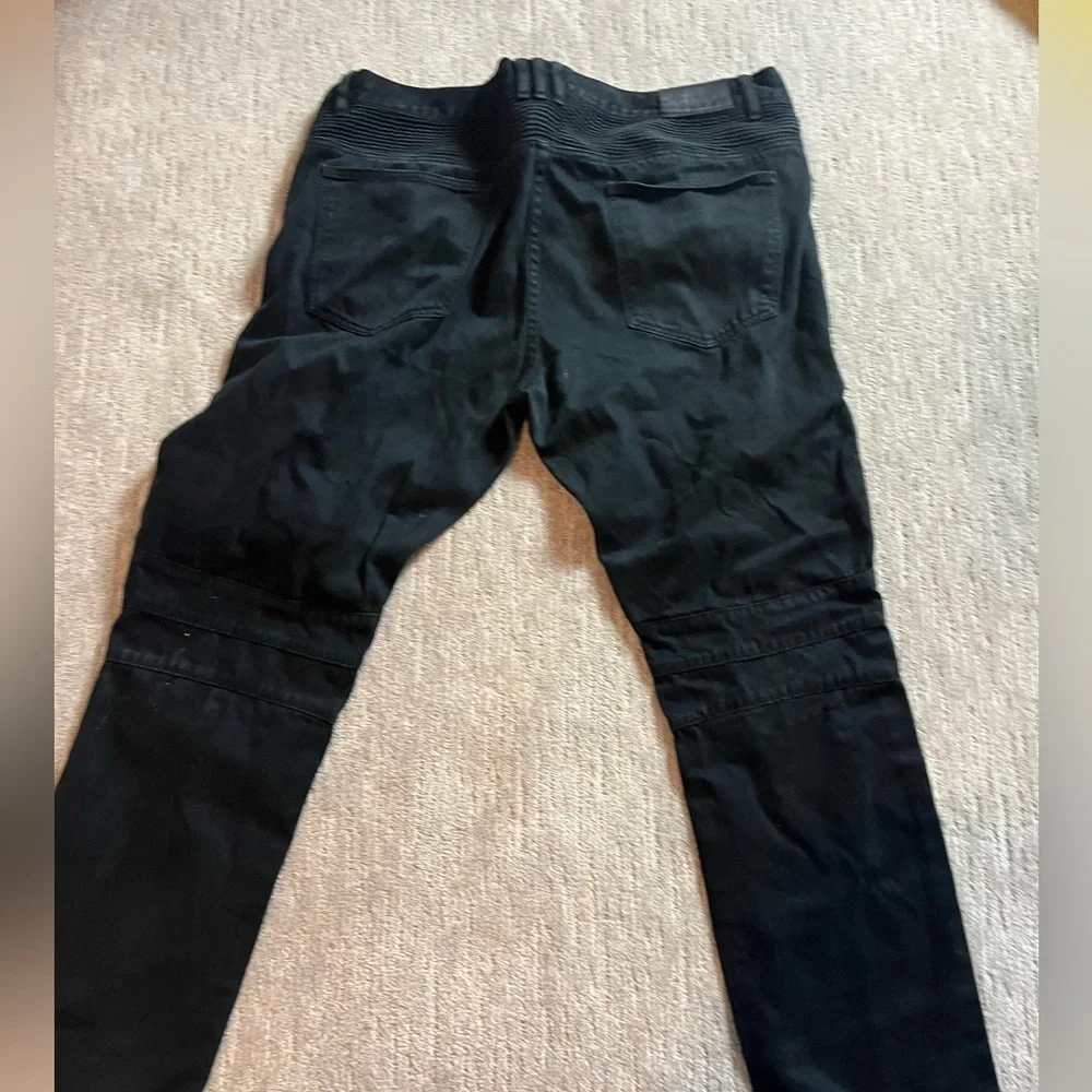 EMBELLISH BLACK STRAIGH LEG JEANS SZ 44